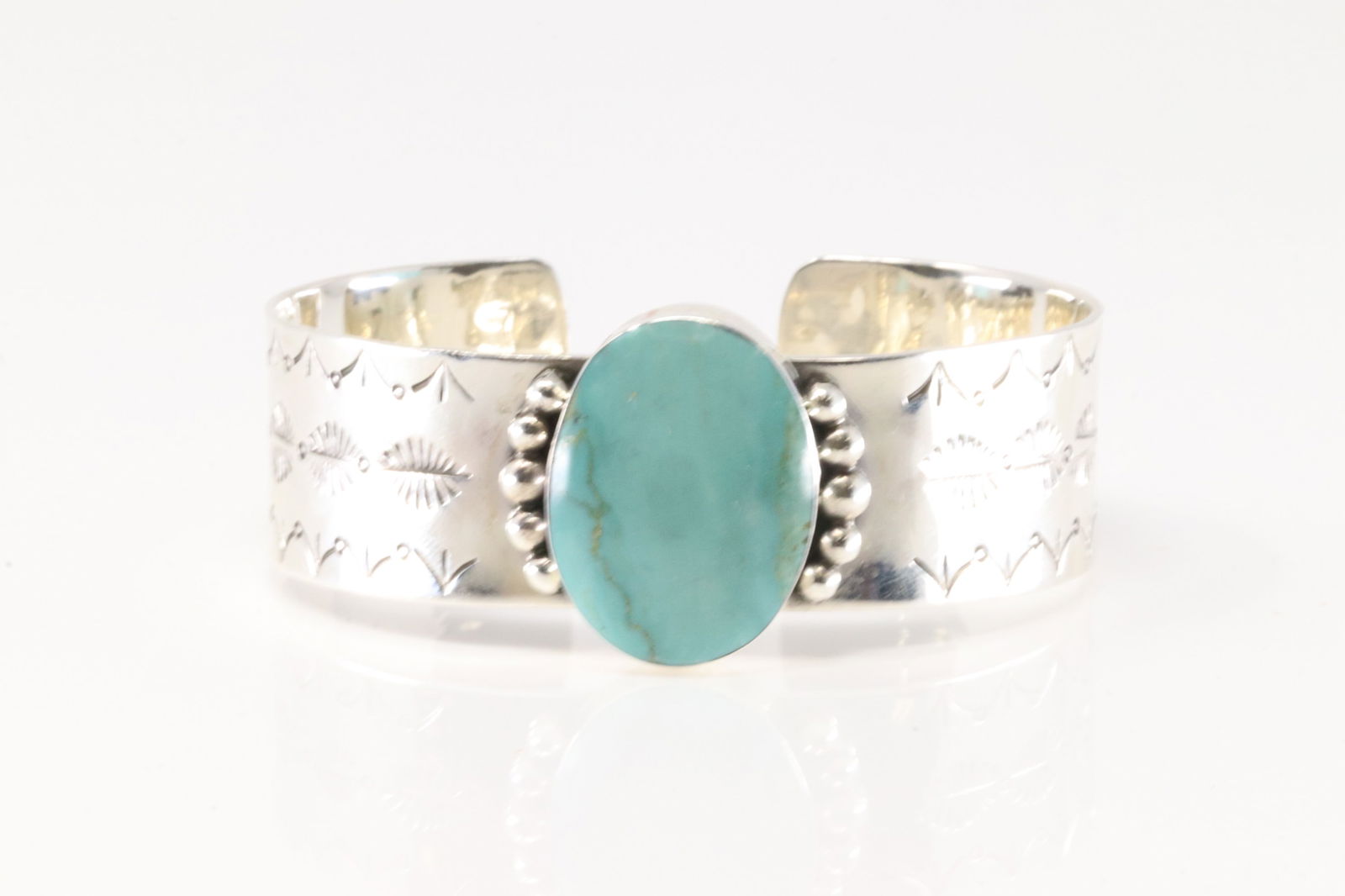 Native America Navajo Sterling Silver Kingman Turquoise Bracelet Cuff By Daniel Dakai. (1 of 4)