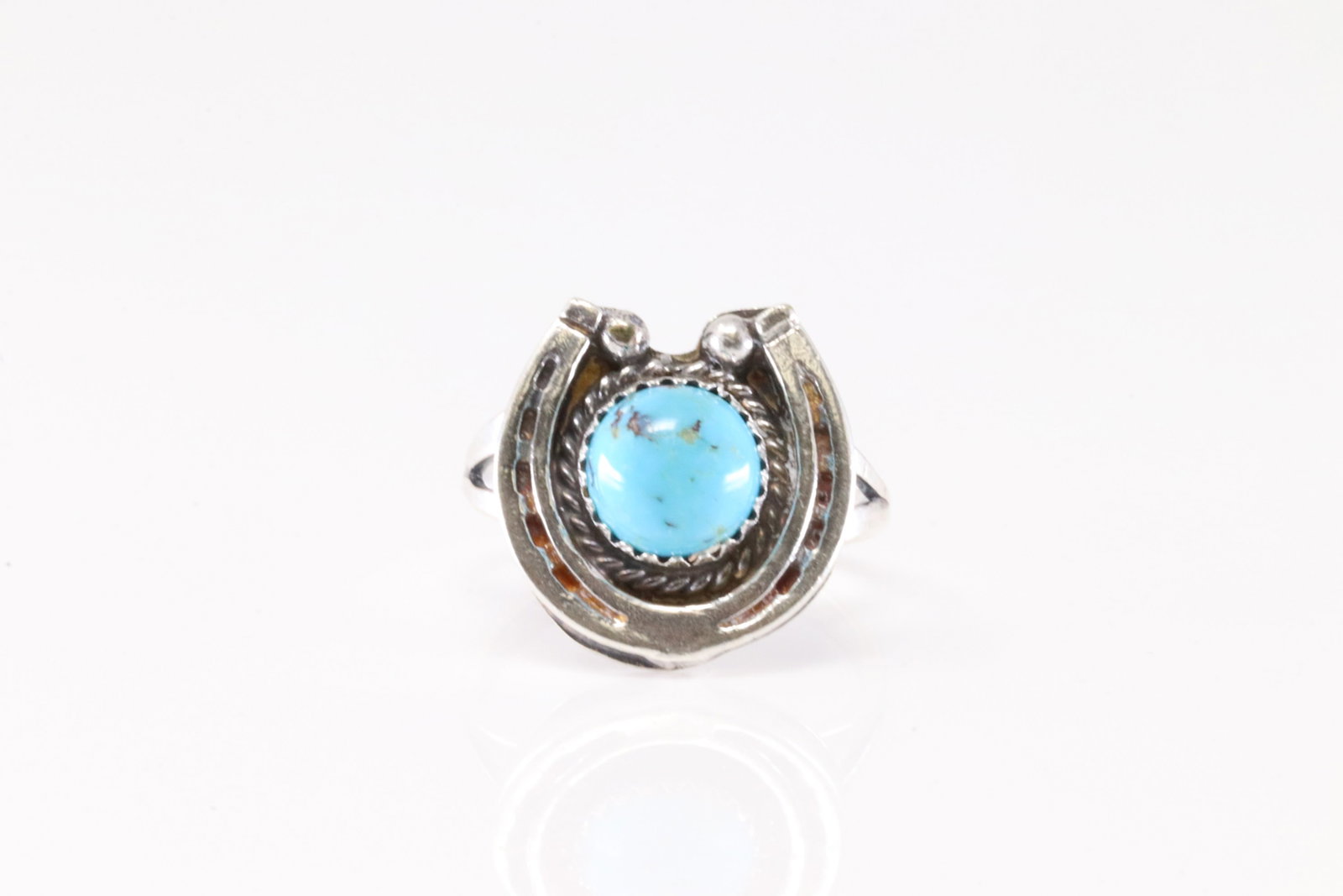 Native America Navajo Sterling Silver Turquoise Naja Ring By Theresa Smith.: This is a Native America Navajo Sterling Silver Turquoise Naja Ring By Theresa Smith. Ring size: 8.50.