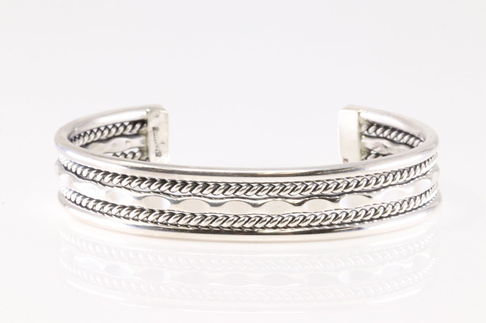Native America Navajo Sterling Silver Solid Bracelet Cuff By Elaine Tahe.: This is a Native America Navajo Sterling Silver Solid Bracelet Cuff By Elaine Tahe.