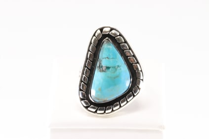 Native America Navajo Sterling Silver Turquoise Ring By Mike Smith.