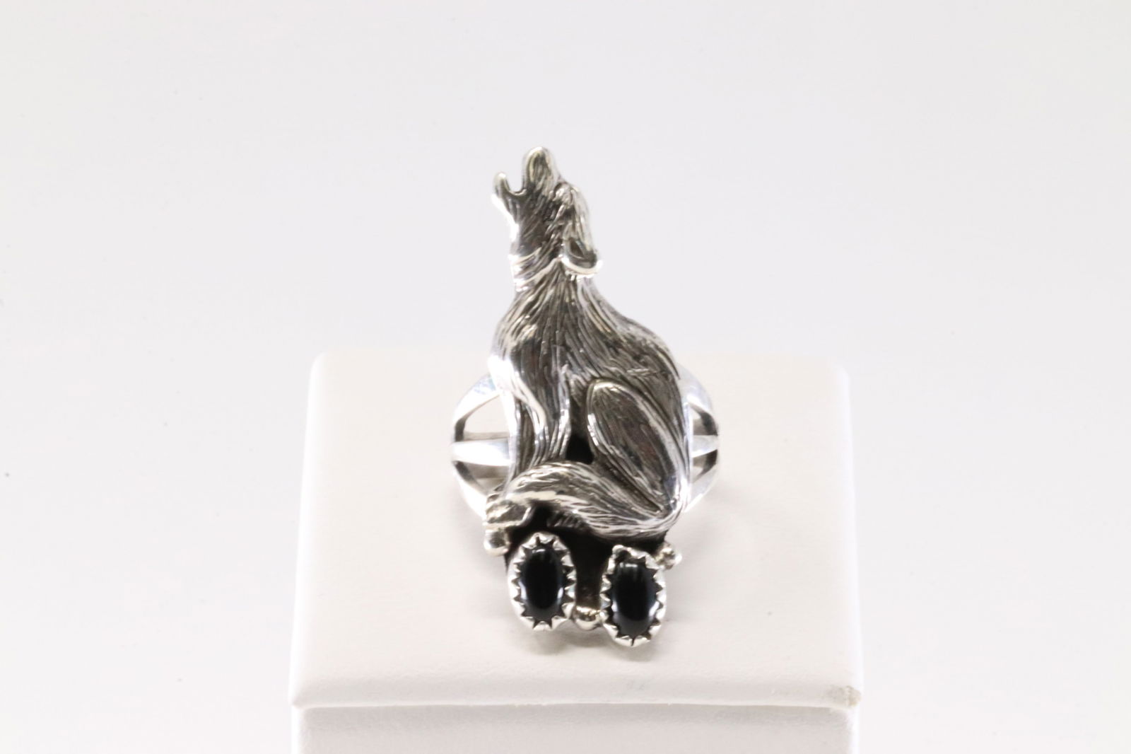 Native America Navajo Sterling Silver Black Onyx Wolf Ring By Robert Martinez. (1 of 4)