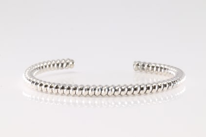 Native America Navajo Sterling Silver Solid Bracelet Cuff By Elaine Tahe.