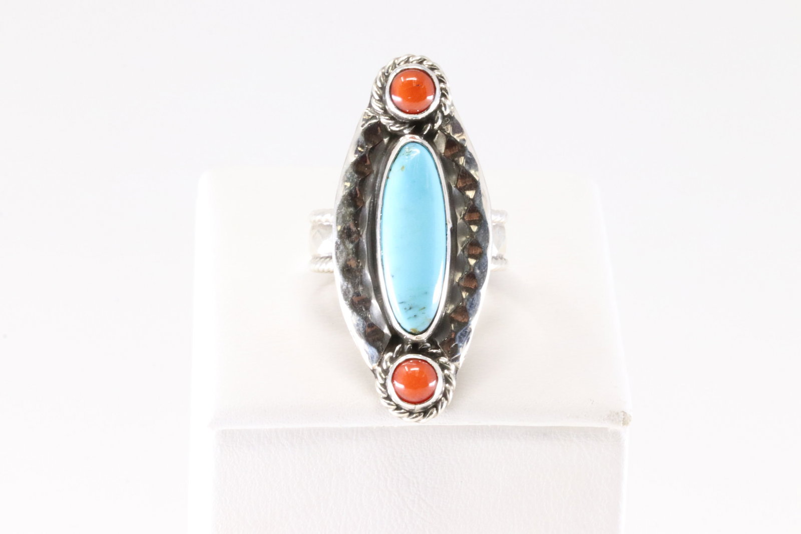 Native America Navajo Sterling Silver Coral & Turquoise Ring By Leroy Silversmith.: This is a Native America Navajo Sterling Silver Coral & Turquoise Ring By Leroy Silversmith. Ring Size: 6.00.