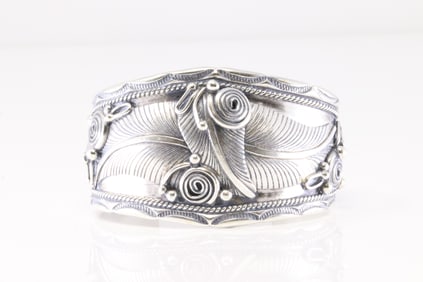 Native America Navajo Sterling Silver Solid Bracelet Leaf Cuff By Darrell Morgan.