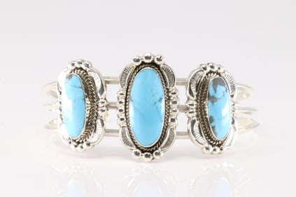 Native America Navajo Sterling Silver Turquoise Bracelet 3 Stone Cuff.