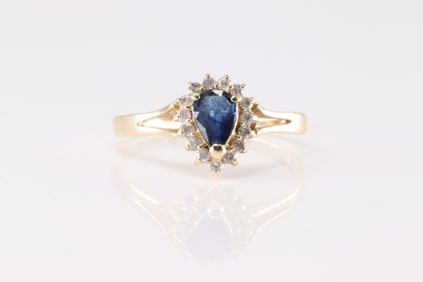 Sapphire & Diamond Ring 14Kt.