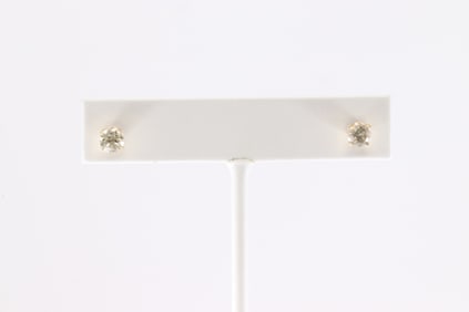 Diamond Stud Earring 14Kt.