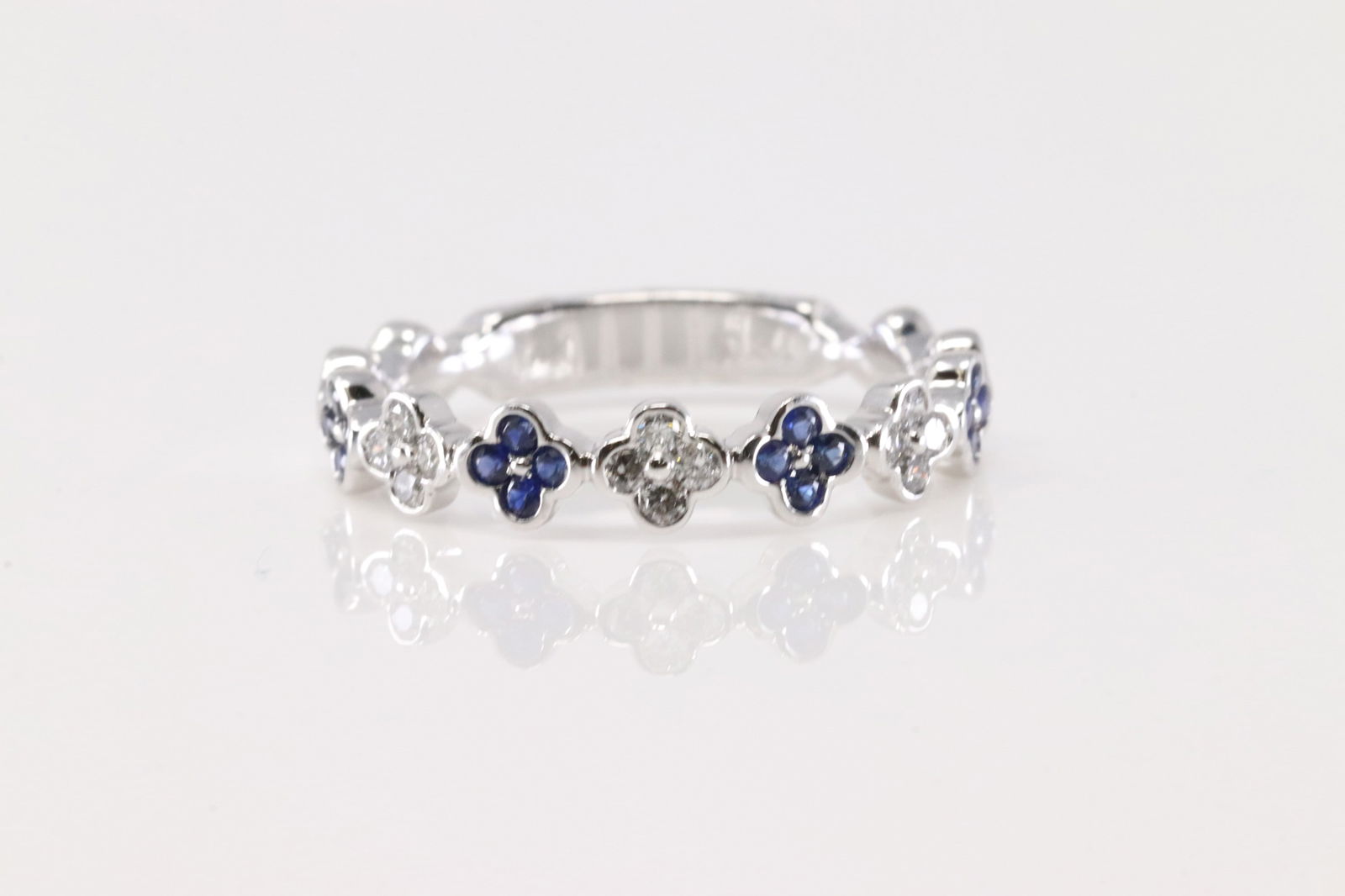Sapphire & Diamond Flower Ring 14Kt. (1 of 4)