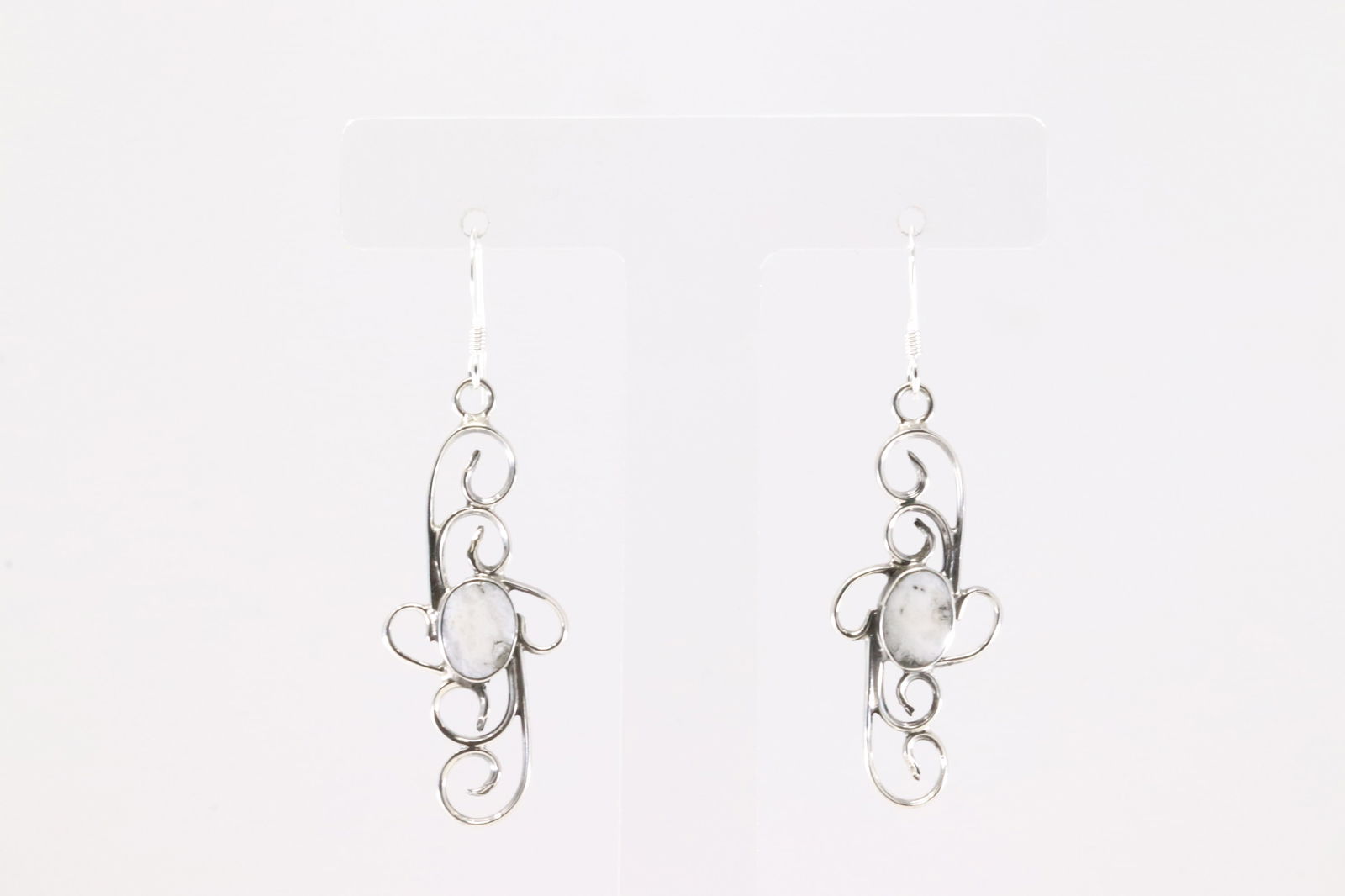 Native America Navajo Sterling Silver White Buffalo Dangling Earring's By Sheena Jack.: This is a Native America Navajo Sterling Silver White Buffalo Dangling Earring's By Sheena Jack.