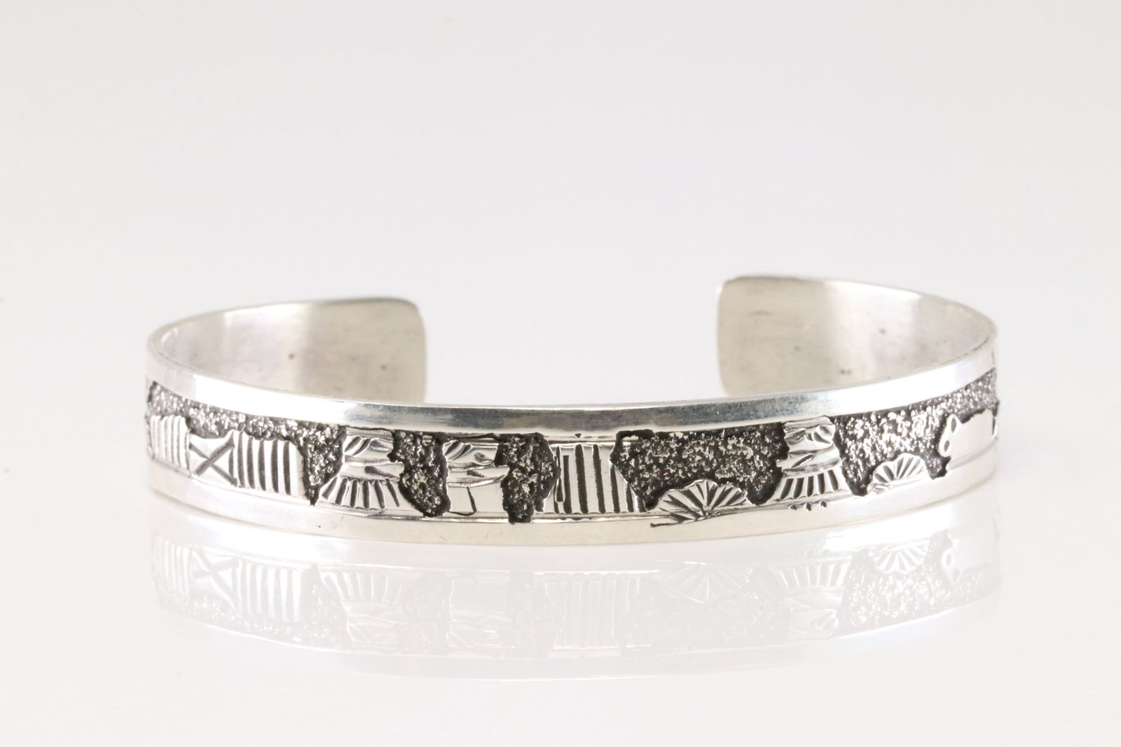 Native America Navajo Sterling Silver Storyteller Bracelet Cuff By B.: This is a Native America Navajo Sterling Silver Storyteller Bracelet Cuff By B.
