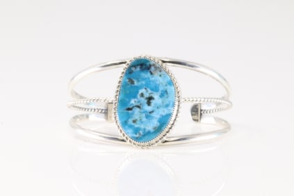 Native America Navajo Sterling Silver Kingman Turquoise Bracelet Cuff By Tina Benally.