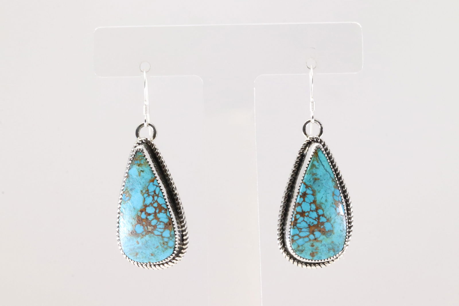 Native America Navajo Sterling Silver TurquoiseDangling Earring's By Joelias Draper.: This is a Native America Navajo Sterling Silver TurquoiseDangling Earring's By Joelias Draper. Stamp Draper.