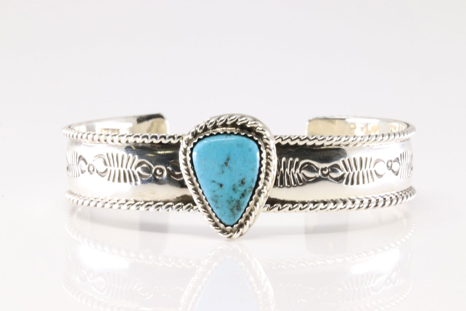 Native America Navajo Sterling Silver Kingman Turquoise Bracelet Cuff By Jason Bahe. (1 of 4)