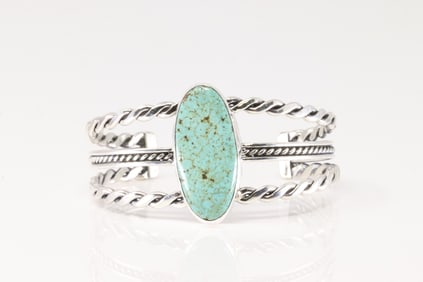 Native America Sterling Silver Turquoise Bracelet Cuff.