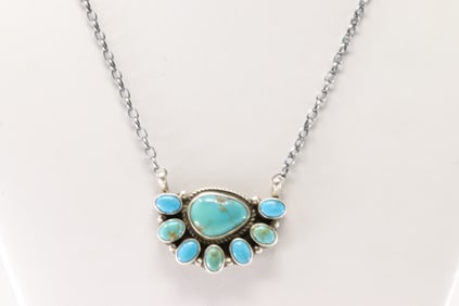 Native America Navajo Sterling Silver Kingman Turquoise Necklace By Gerildine James.