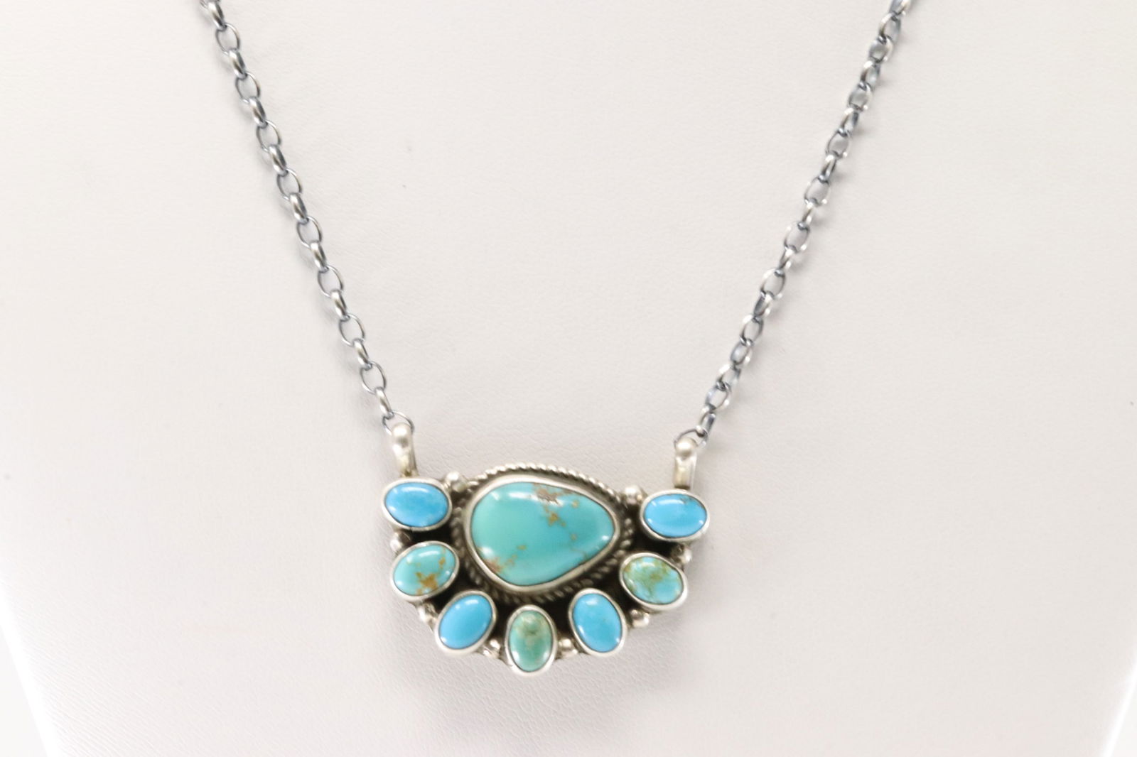 Native America Navajo Sterling Silver Kingman Turquoise Necklace By Gerildine James. (1 of 4)