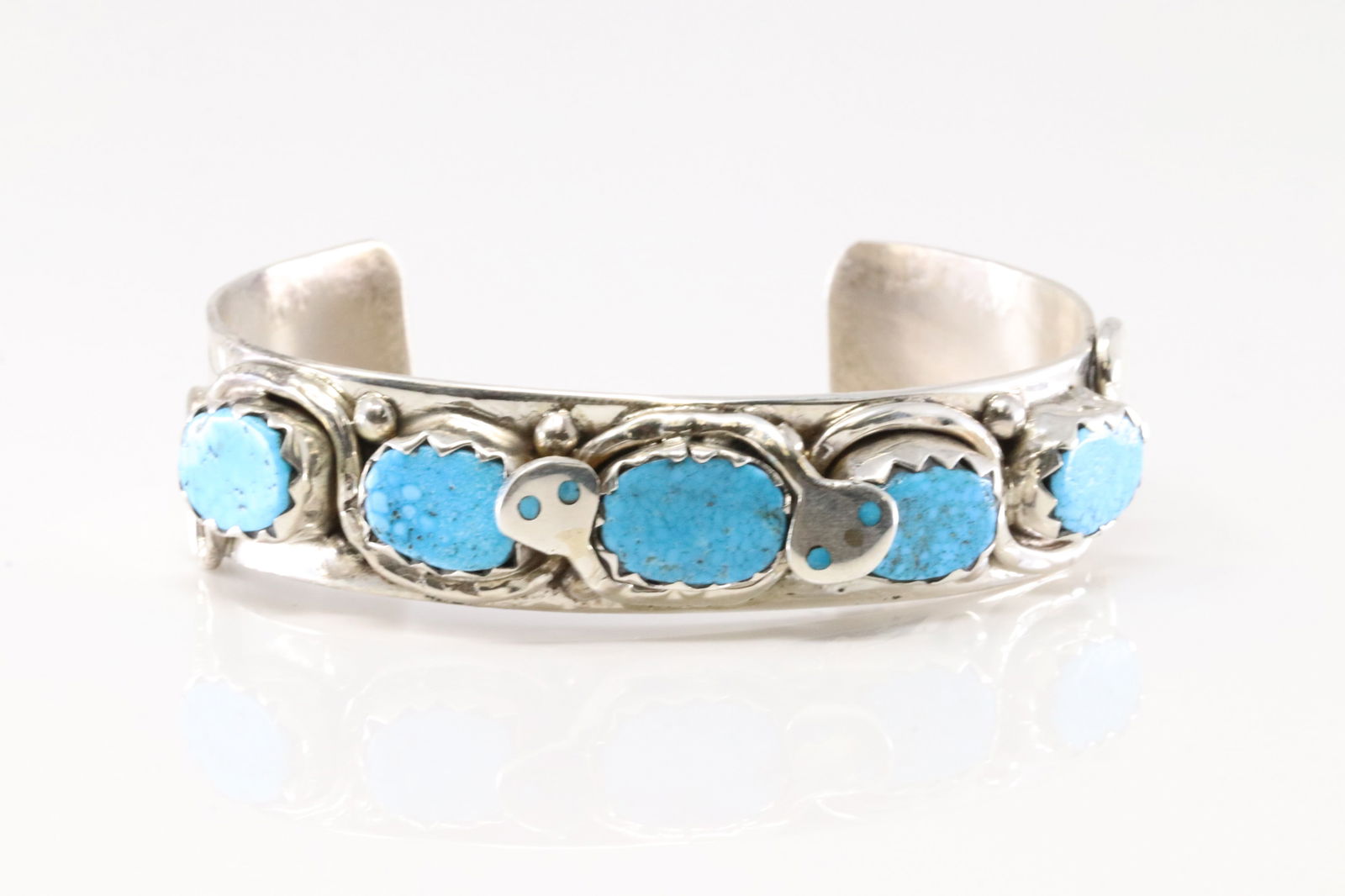 Native America Zuni Sterling Silver Turquoise Bracelet Cuff By Effie C.: This is a Native America Zuni Sterling Silver Turquoise Bracelet Cuff By Effie C.