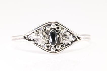 Native America Navajo Sterling Silver Black Onyx Feather Bracelet Cuff By Harry B. Yazzie.