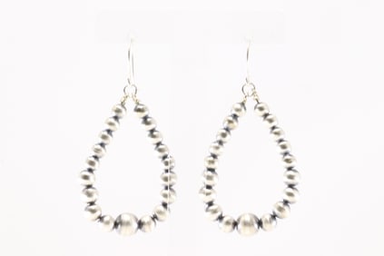 Native America Navajo Sterling Silver Pearl Beaded Dangling Earring's By Amanda Larry.