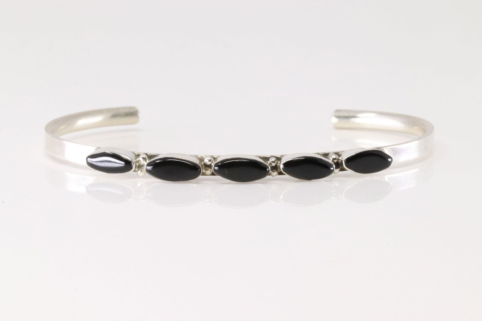 Native America Zuni Sterling Silver Black Onyx 5 Stone Bracelet Cuff By Andrea Dishta. (1 of 3)