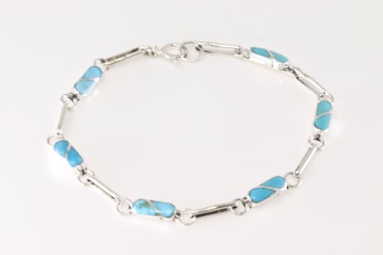 Native America Zuni Sterling Silver Bracelet Link By Gina Dosedo.