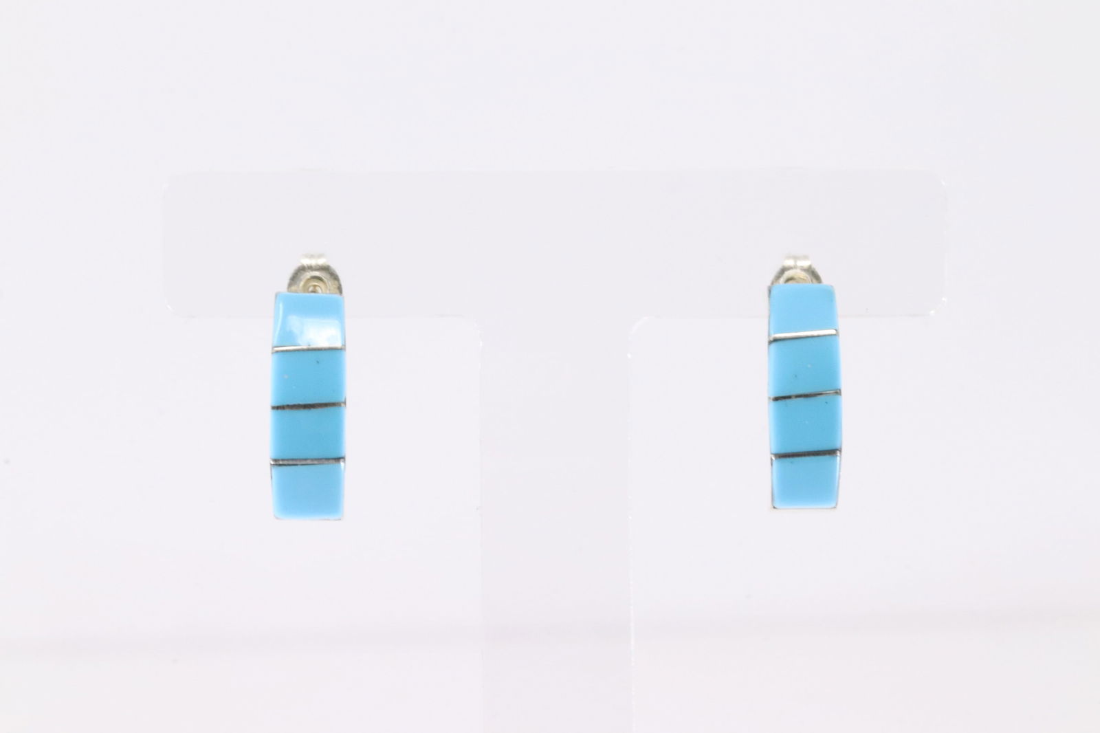 Native America Zuni Sterling Silver Turquoise Post Earring's By Gilbert Kanesta.: This is a Native America Zuni Sterling Silver Turquoise Post Earring's By Gilbert Kanesta.