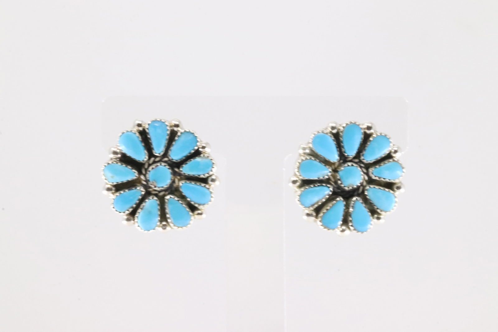 Native America Navajo Sterling Silver Kingman Turquoise Post Earring's By Alicia Wilson.: This is a Native America Navajo Sterling Silver Kingman Turquoise Post Earring's By Alicia Wilson.