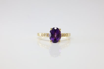 Amethyst & Diamond Ring 18Kt.