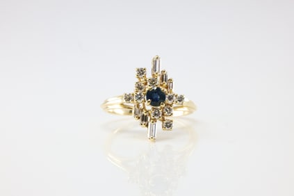 Sapphire & Diamond Ring 18Kt.