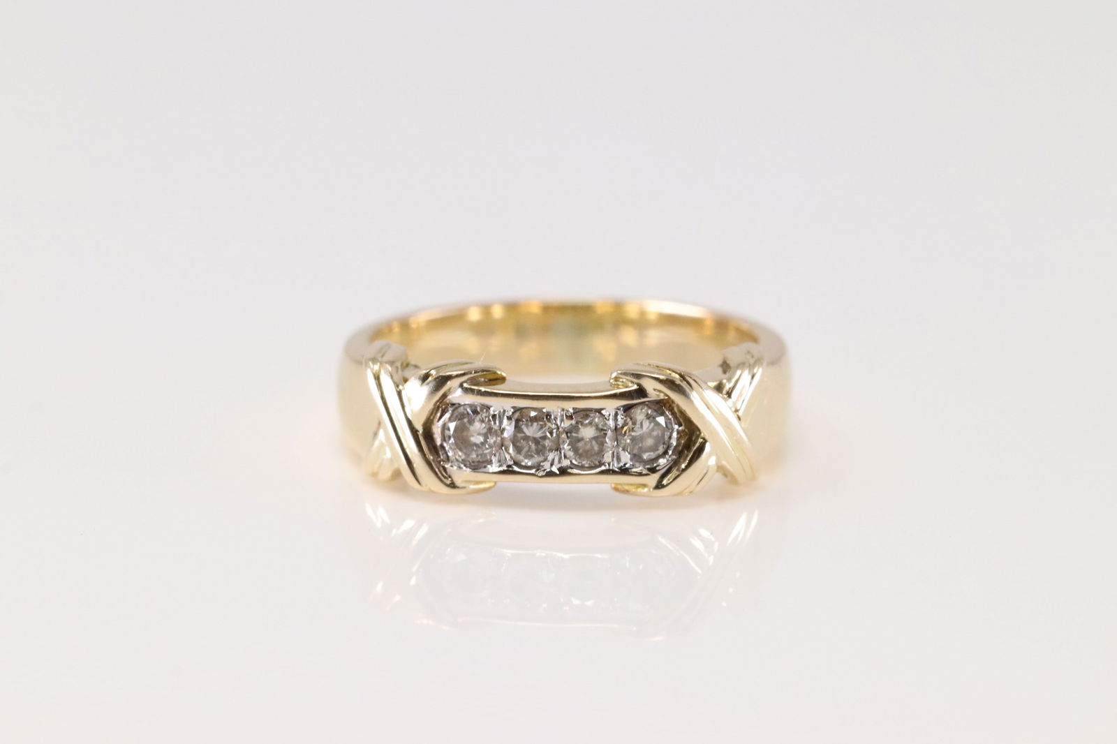 Diamond Ring 14Kt. (1 of 4)
