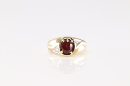 Elegant Ruby & Diamond Ring 10Kt.
