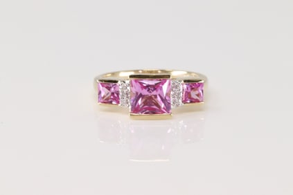 Pink Amethyts & Diamond Ring 10Kt.