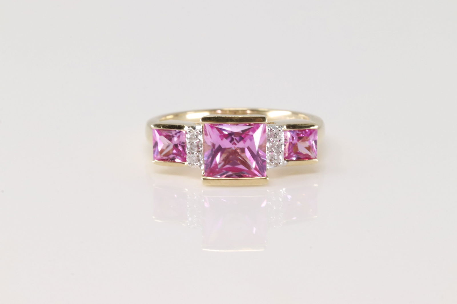 Pink Amethyts & Diamond Ring 10Kt. (1 of 4)