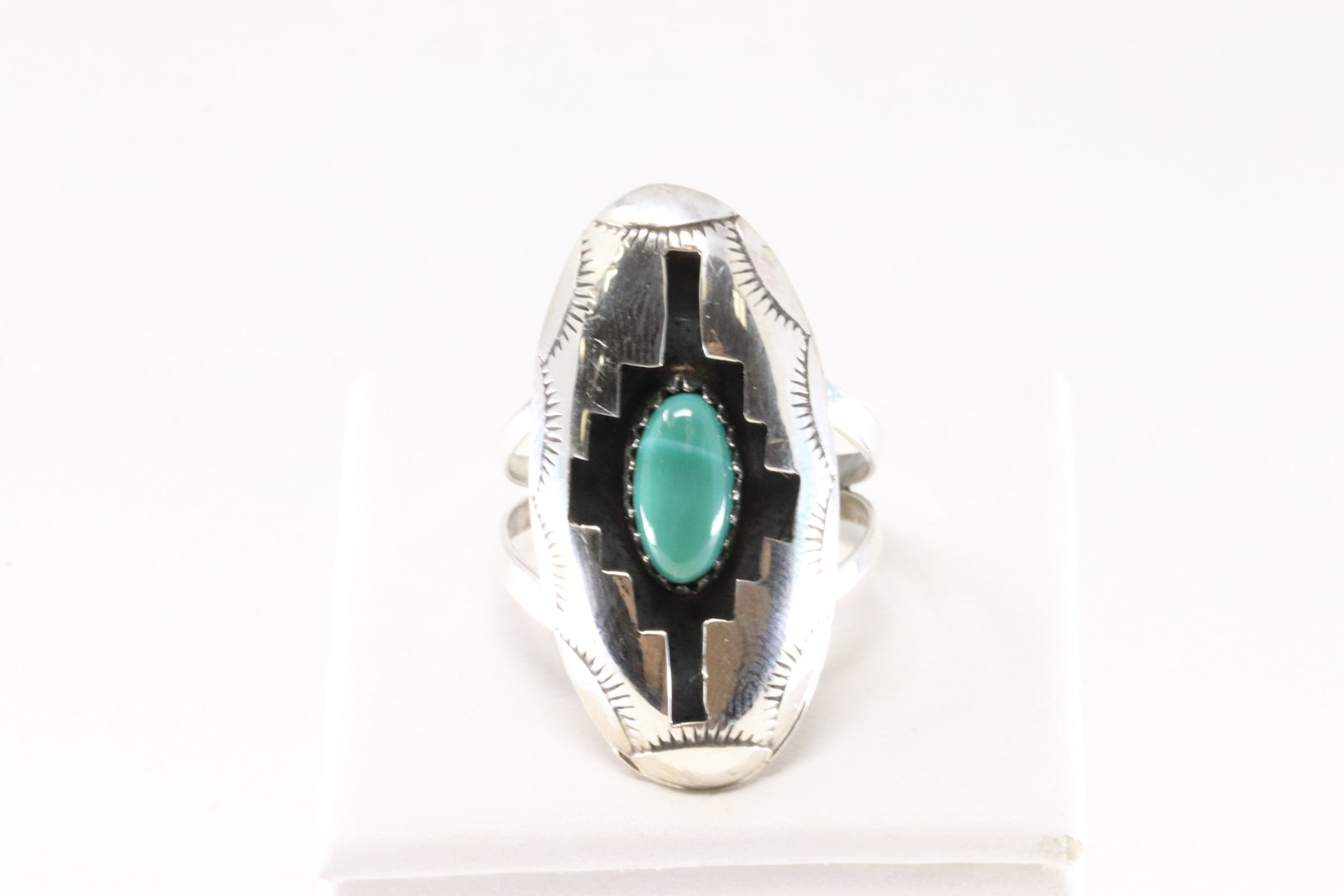 Native America Navajo Sterling Silver Turquoise Ring By Felix Perry. From Company C.: This is a Native America Navajo Sterling Silver Turquoise Ring By Felix Perry. From Company C. Stamp C,P. Ring Size: 8.00.