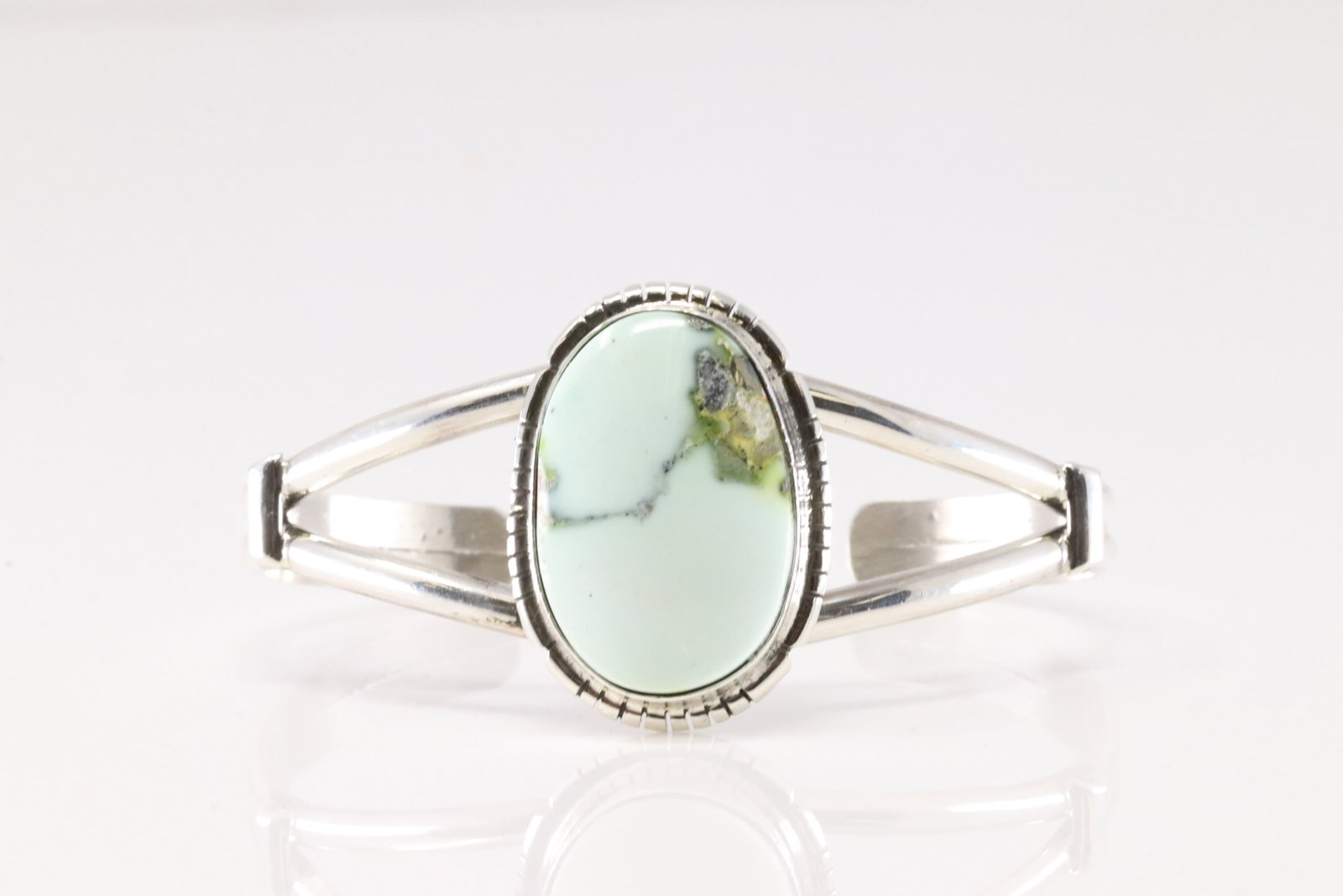 Native America Navajo Sterling Silver Palomino Turquoise Bracelet Cuff By S.E.: This is a Native America Navajo Sterling Silver Palomino Turquoise Bracelet Cuff By S.E. Stamp SE.