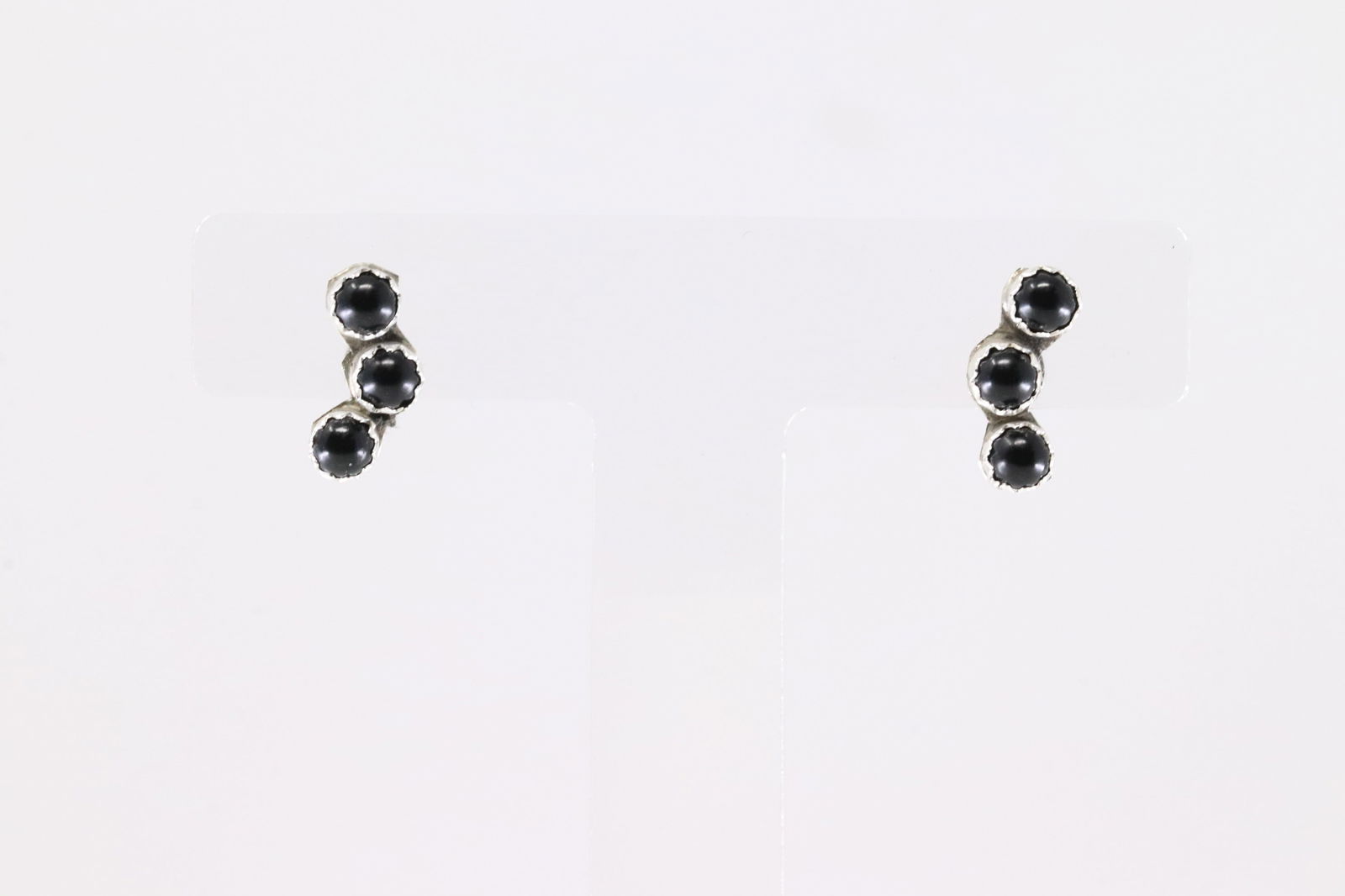 Sterling Silver Black Onyx Post Earring's.: This is a Sterling Silver Black Onyx Post Earring's.