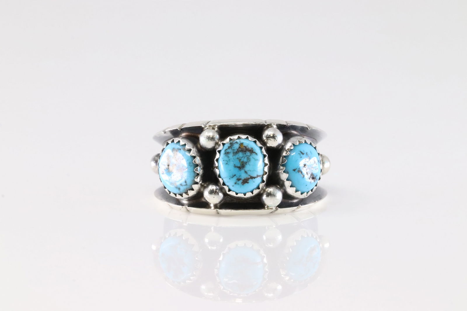 Native America Navajo Sterling Silver Turquoise Ring 3 Stone By R.C.: This is a Native America Navajo Sterling Silver Turquoise Ring 3 Stone By R.C. Stamp RC. Ring size: 10.50.