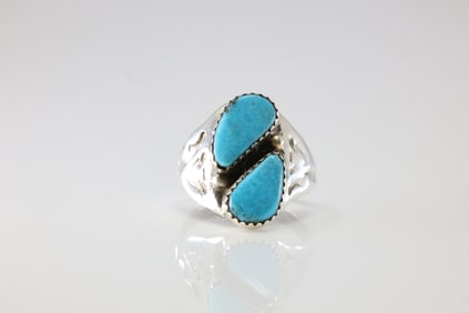 Native America Navajo Sterling Silver Turquoise Ring By ML.