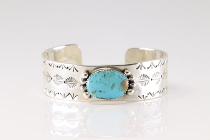 Native America Navajo Sterling Silver Kingman Turquoise Bracelet Cuff By Daniel Dakai.