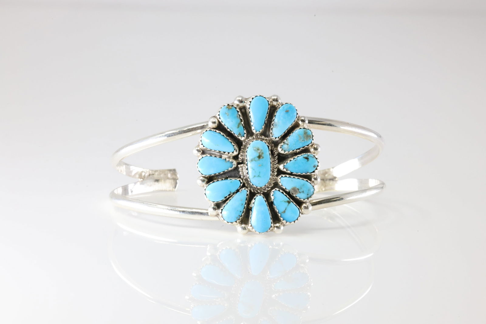 Native America Navajo Sterling Silver Kingman Turquoise Bracelet Cuff By Alicia Wilson. (1 of 4)