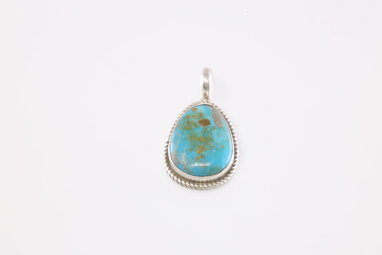 Native America Navajo Sterling Silver Kingman Turquoise Pendent By Suzi James.: This is a Native America Navajo Sterling Silver Kingman Turquoise Pendent By Suzi James. Stamp Marcella james.