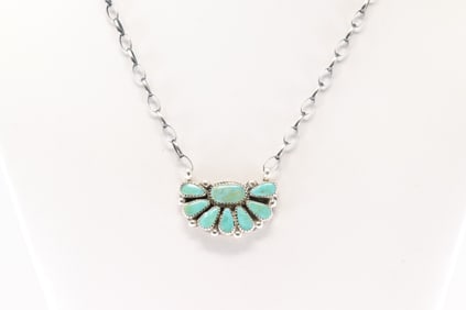Native America Navajo Sterling Silver Kingman Turquoise Necklace By Alicia Wilson.