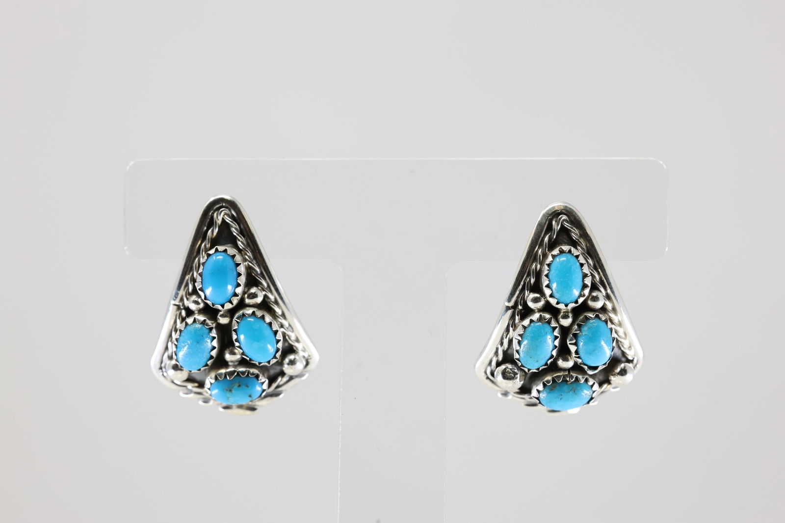 Native America Navajo Sterling Silver Kingman Turquoise Post Earring's By Melvin Chee.: This is a Native America Navajo Sterling Silver Kingman Turquoise Post Earring's By Melvin Chee.