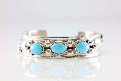 Native America Navajo Sterling Silver Kingman Turquoise Bracelet Cuff By Welbert Meyer.
