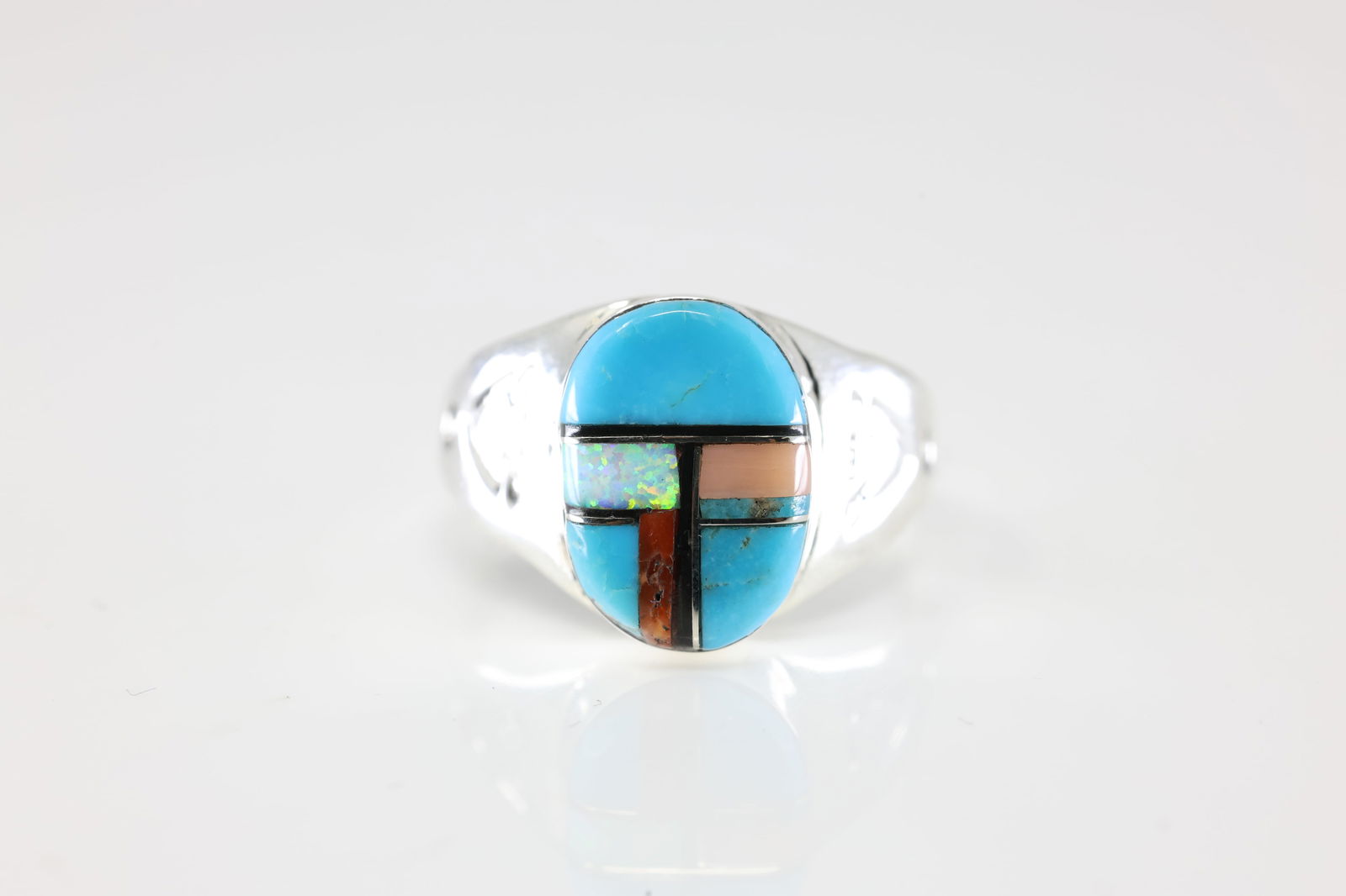 Native America Navajo Sterling Silver Multi-Color Stone Inlay Ring By M.L.: This is a Native America Navajo Sterling Silver Multi-Color Stone Inlay Ring By M.L. Stamp M.L. Ring size: 10.50.