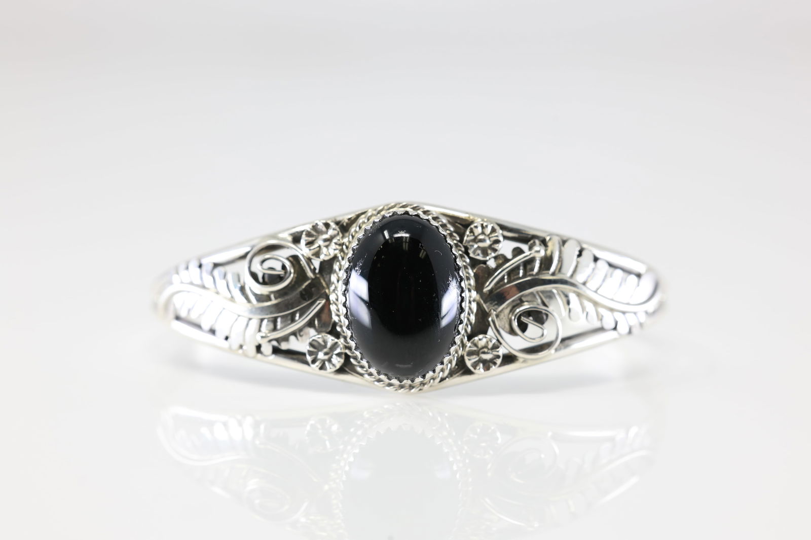 Native America Navajo Sterling Silver Black Onyx Bracelet Cuff By Y. (1 of 4)