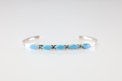 America Sterling Silver Turquoise Bracelet Cuff.