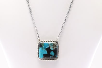 Native America Navajo Sterling Silver Kingman Turquoise Necklace By Donovan Skeets.