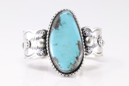 Native America Navajo Sterling Silver Kingman Turquoise Bracelet Cuff By Chimney Butte.