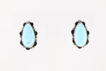 Native America Navajo Sterling Silver Kingman Turquoise Post Earring's By Freda Martinez.